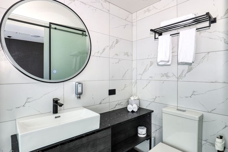 Hotel Microtel By Wyndham Wellington