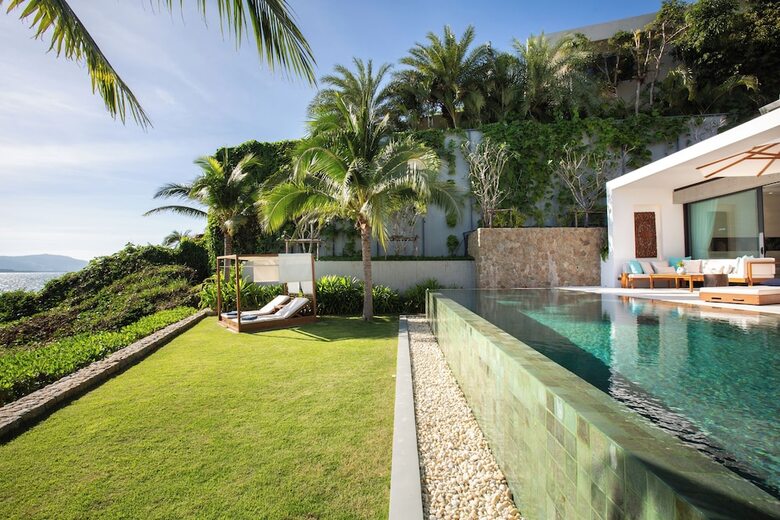 Kerem Luxury Beachfront Villas