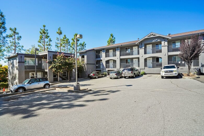 Mission Peak Lodge