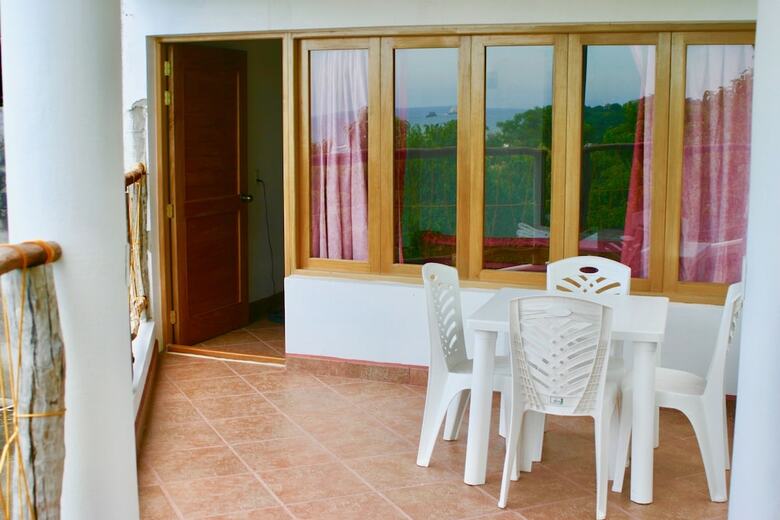 Hotel Caba�as Telay�