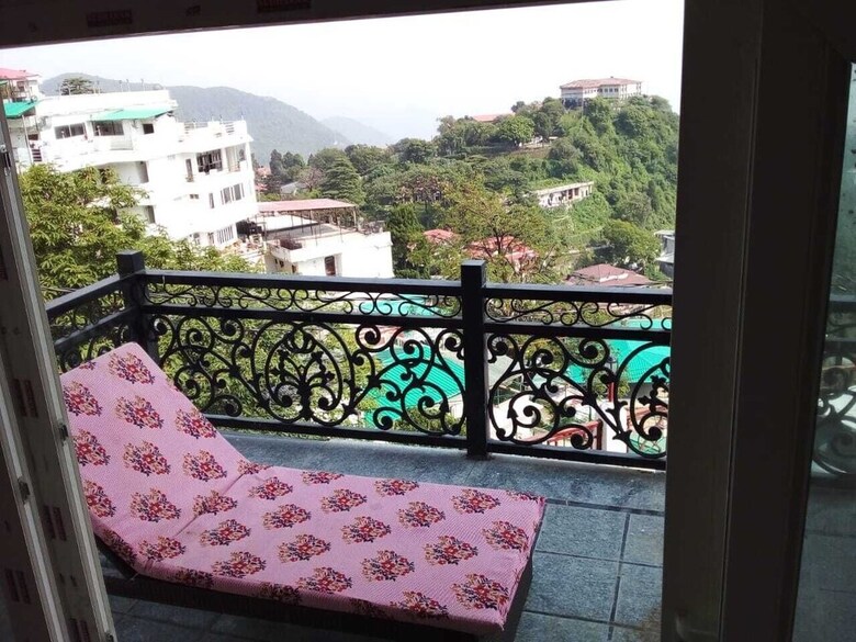Hotel Casa Arhan Luxury Mussoorie Homestay