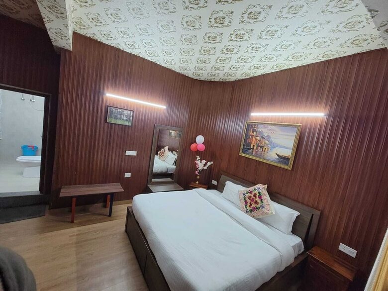 Hotel Casa Arhan Luxury Mussoorie Homestay