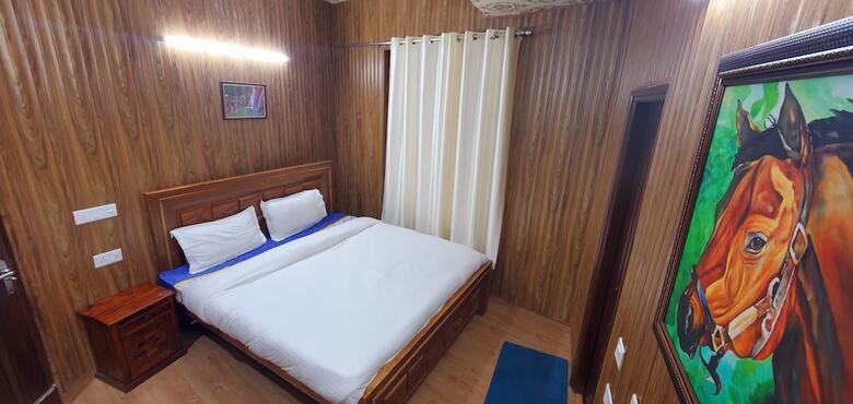 Hotel Casa Arhan Luxury Mussoorie Homestay