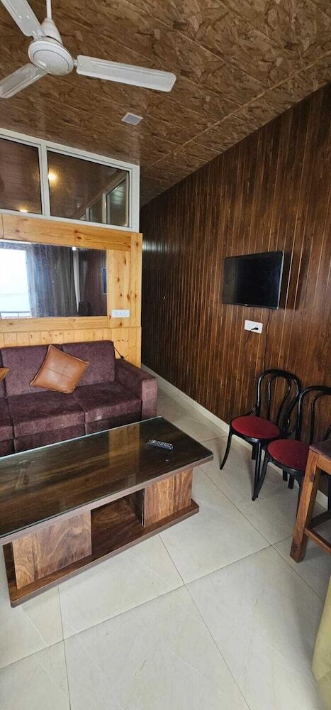 Hotel Casa Arhan Luxury Mussoorie Homestay