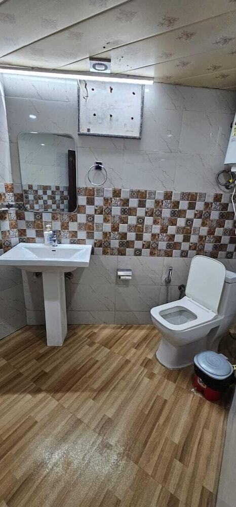Hotel Casa Arhan Luxury Mussoorie Homestay