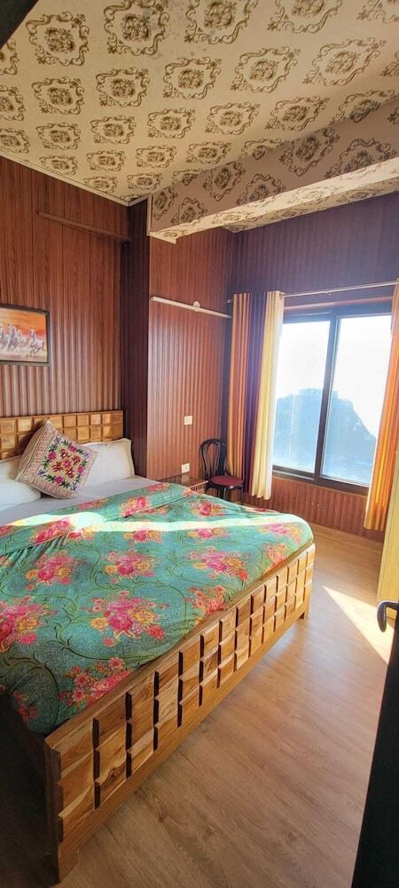 Hotel Casa Arhan Luxury Mussoorie Homestay