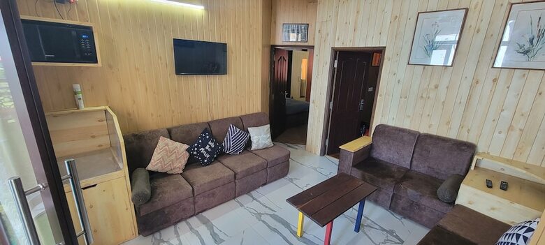 Hotel Casa Arhan Luxury Mussoorie Homestay