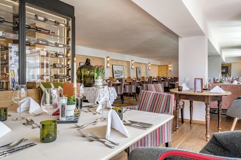 Mondschein Hotel And Chalet