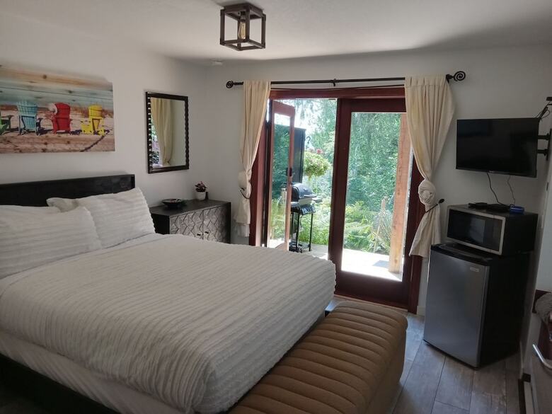Posada Lunar Cove Inn