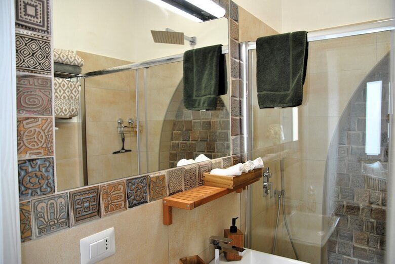 Room In B&B - Mariasofia Master Suite With Private Bathroom