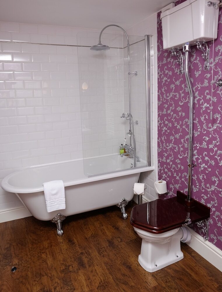 The Willowsmere - Adults Only