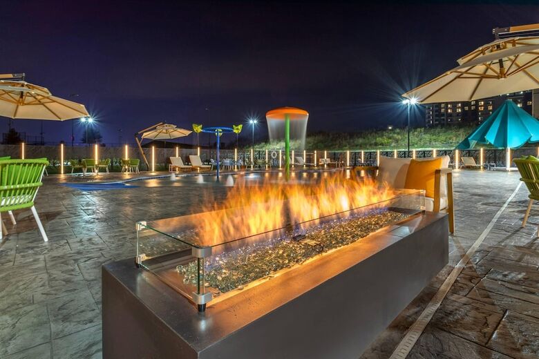 Cambria Hotel Pigeon Forge