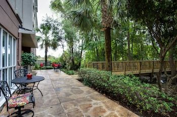 Holiday Inn Express Hotel & Suites Charleston-ashley Phosphate