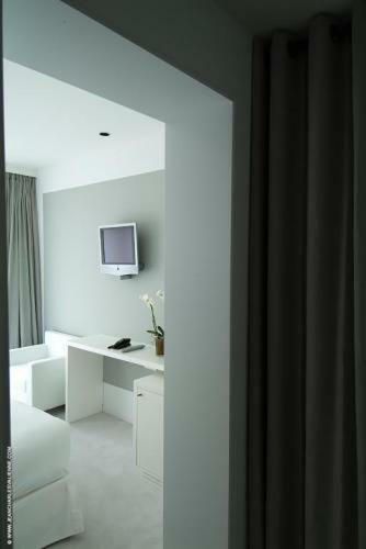 Pol Hotel