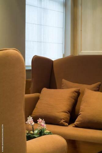Pol Hotel