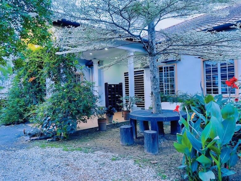 Villa Solihin