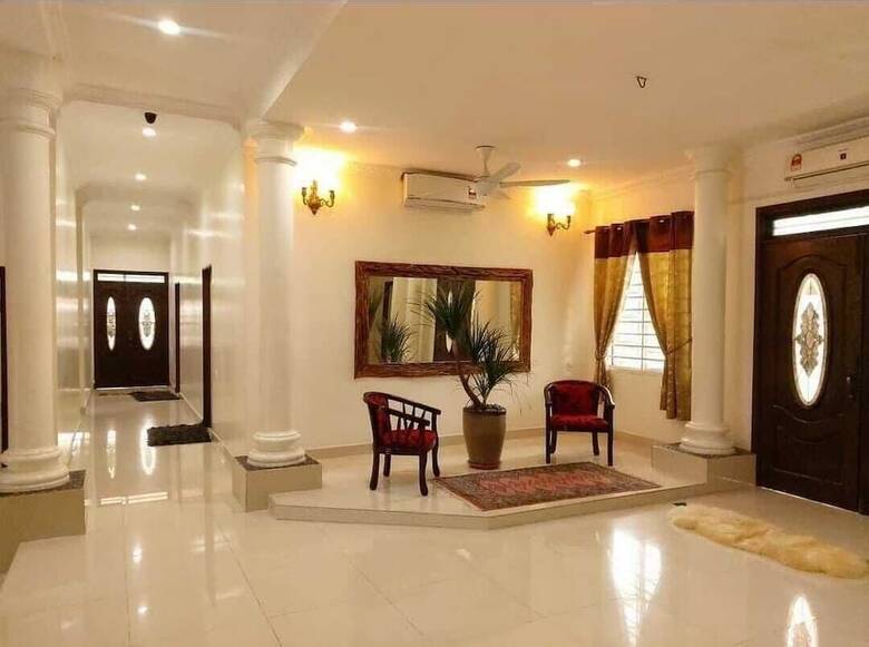 Villa Solihin