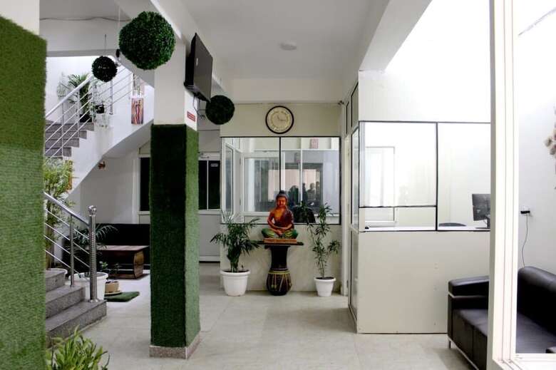 Hotel Noida Stay