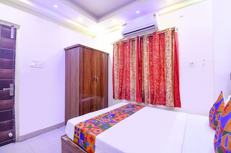 Hotel Fabexpress Rs Villa