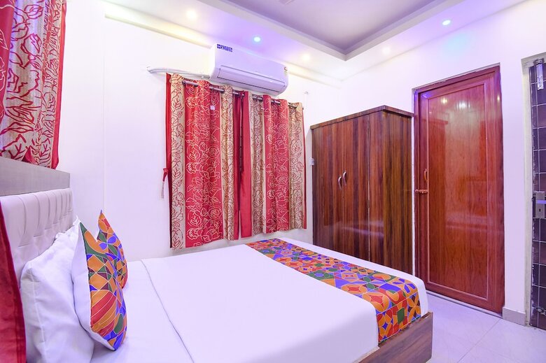 Hotel Fabexpress Rs Villa