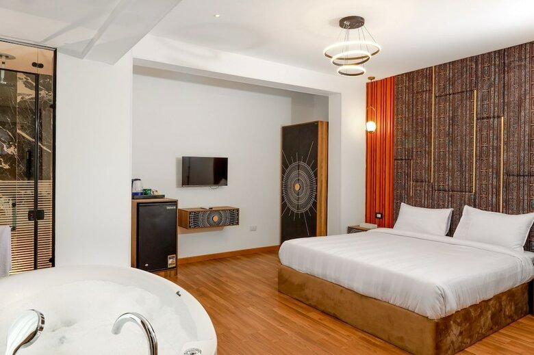 Aparthotel Guest House Paradise Top Roof Pyramids View