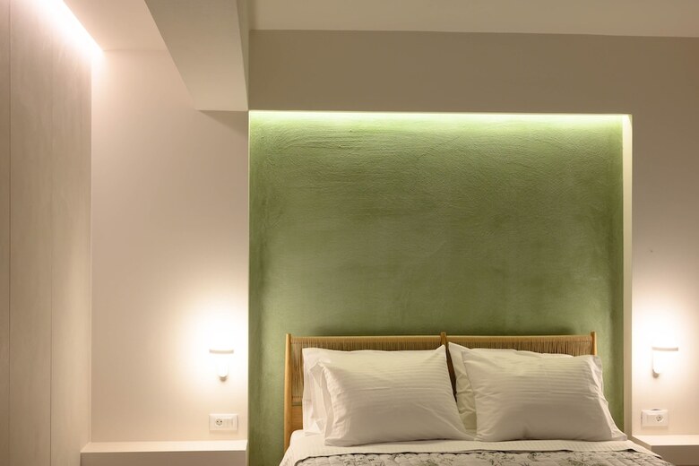 Roots Suites In Crete