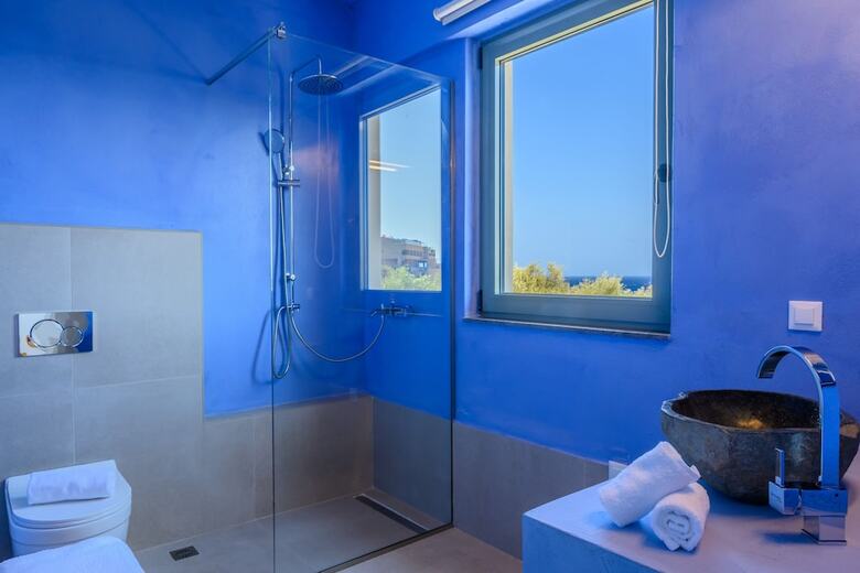 Roots Suites In Crete