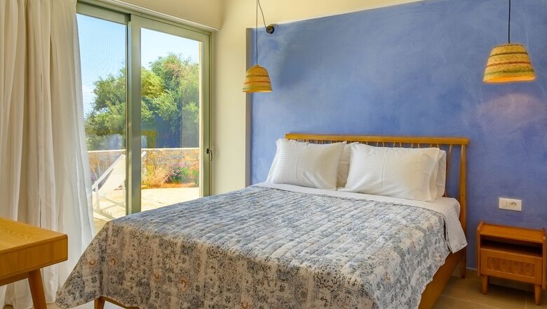 Roots Suites In Crete