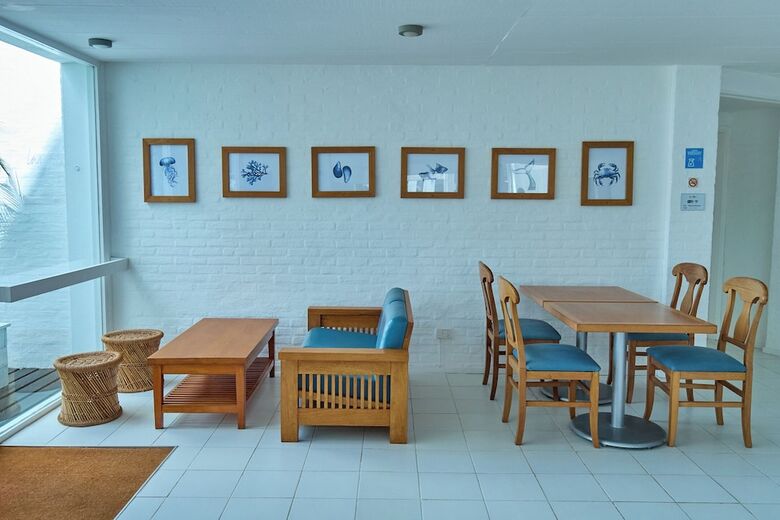 Hotel Las Olas Resort