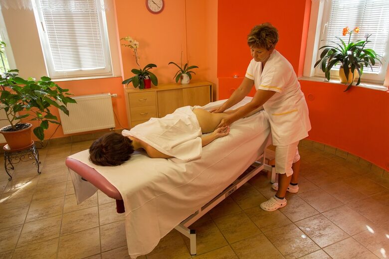 Hotel L�ze?sk� L�?ebna M�nes