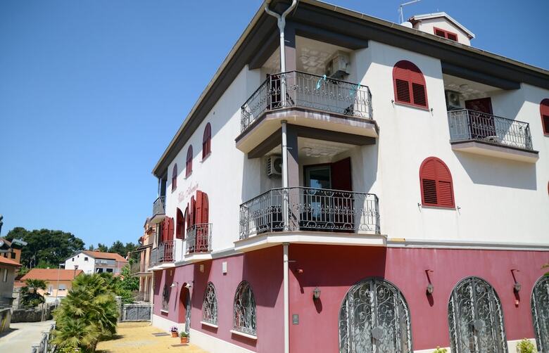 Aparthotel Villa Armin
