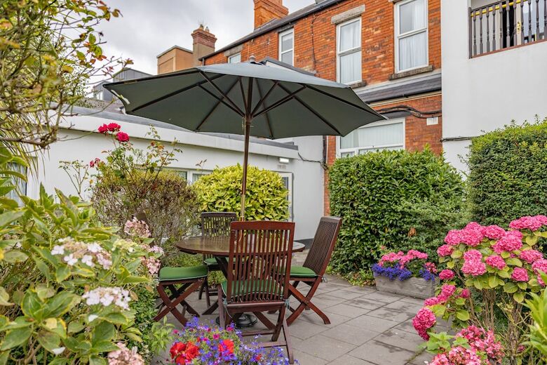 Egans Guest House