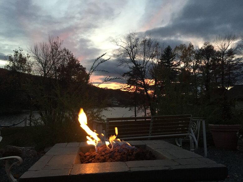 Hotel Lake Harmony Inn