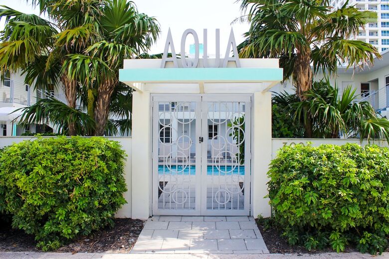 Aqua Hotel