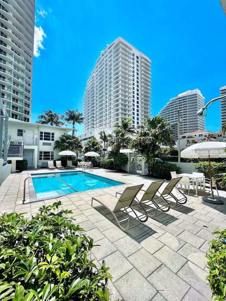 Aqua Hotel