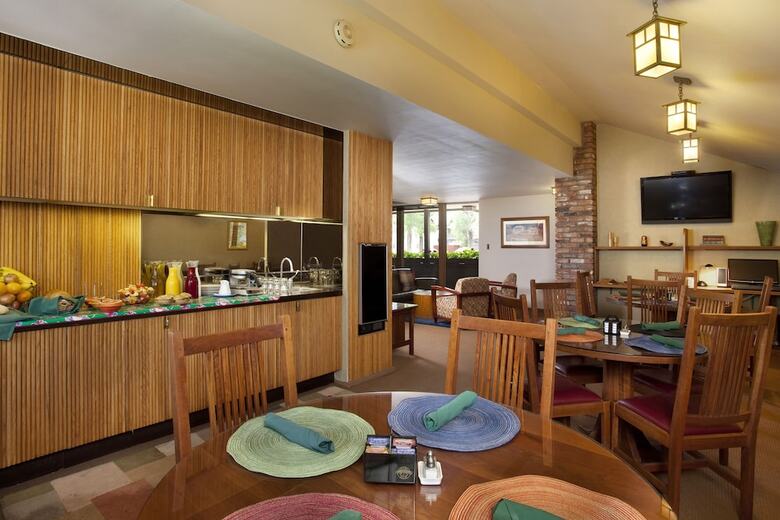 Bed & Breakfast Hearthstone House