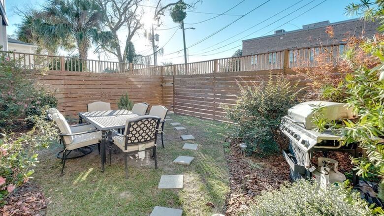 Hotel Huge 5 Bedroom 5 Bath Home In Savannah