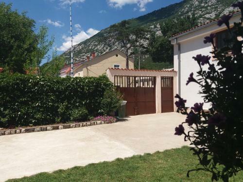 Holiday Home Gali?
