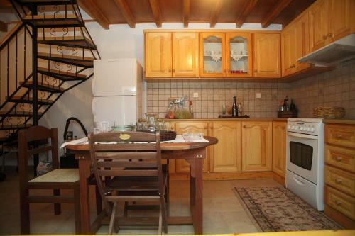 Menelia Cottage