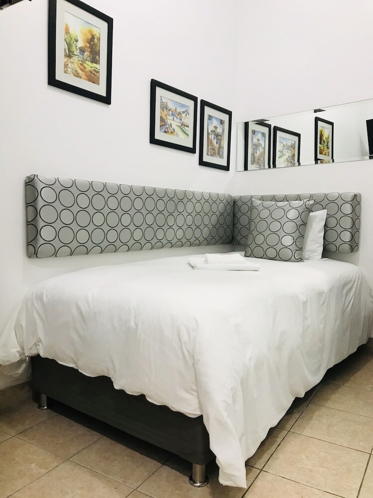 Larq'a Park Rooms
