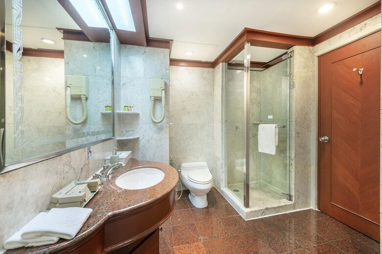 Hotel Ramada By Wyndham Bangkok Chaophya Park