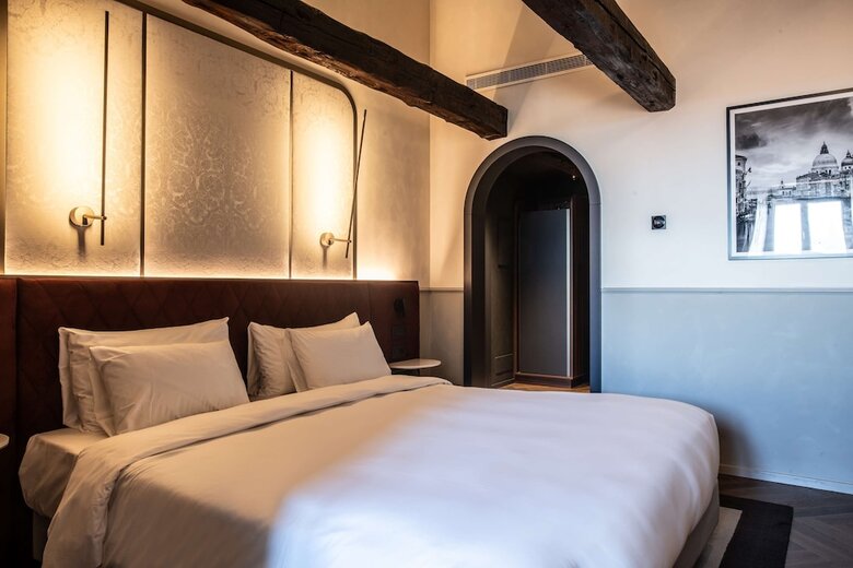Radisson Collection Hotel, Palazzo Nani Venice