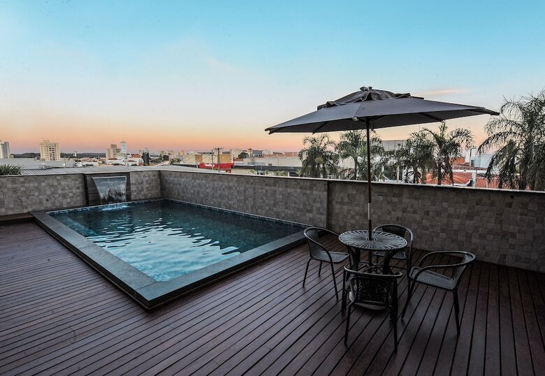 Hotel Bristol Infinity