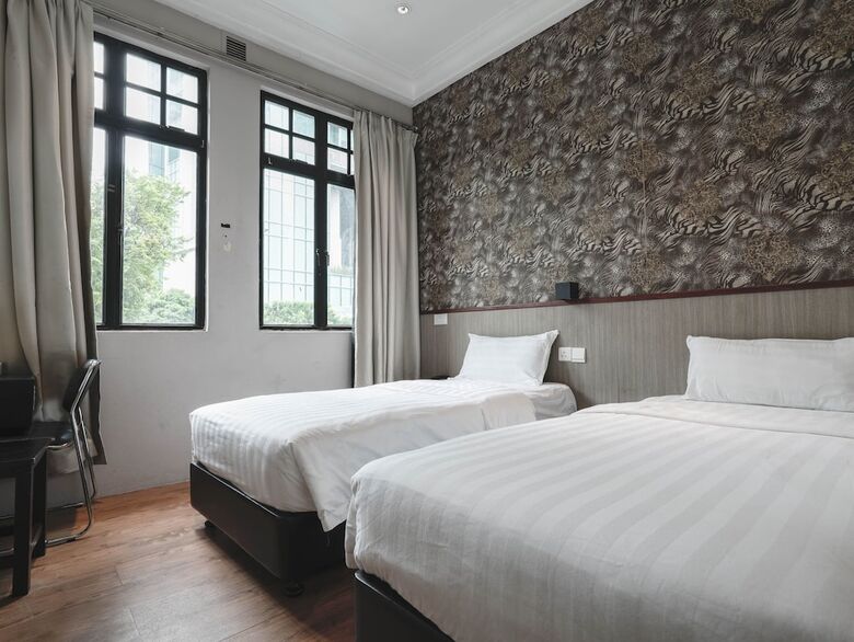 The Noble Hotel