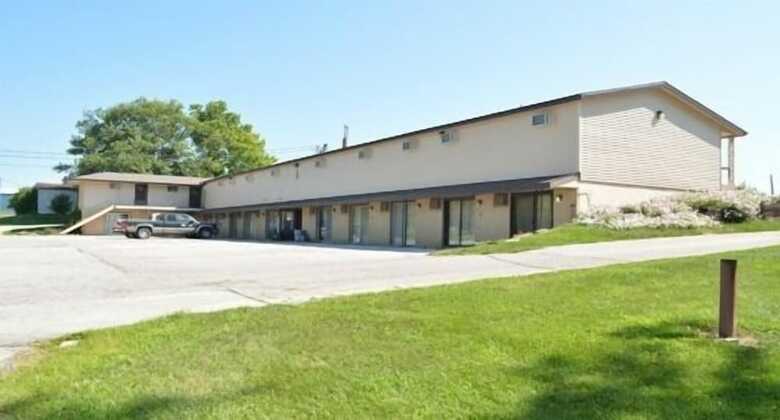 Edgetowner Motel