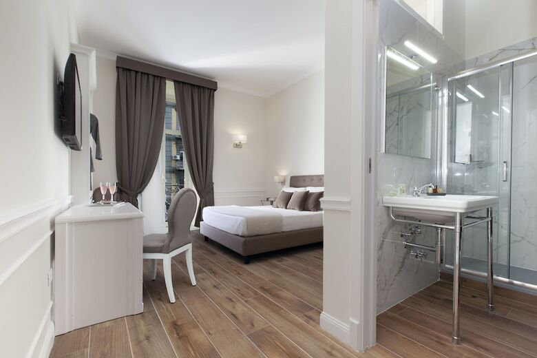 La Fontanina Suites