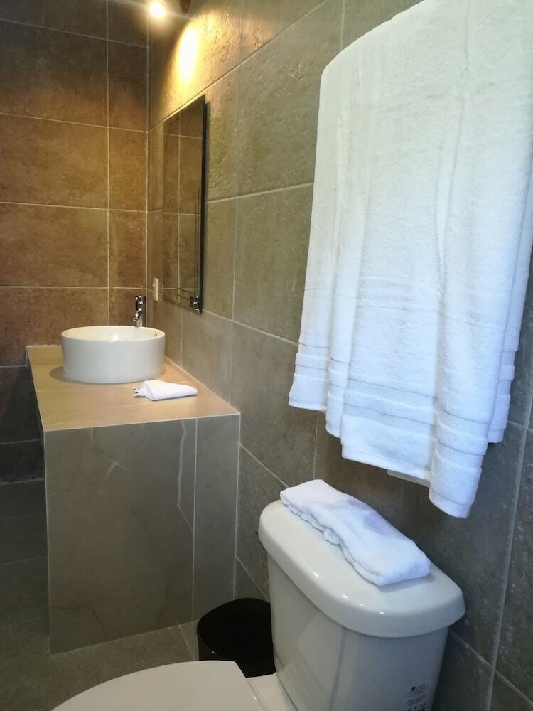 Hotel Virreyes