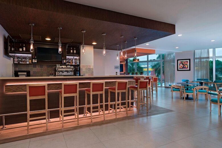 Hotel Fairfield By Marriott San Salvador