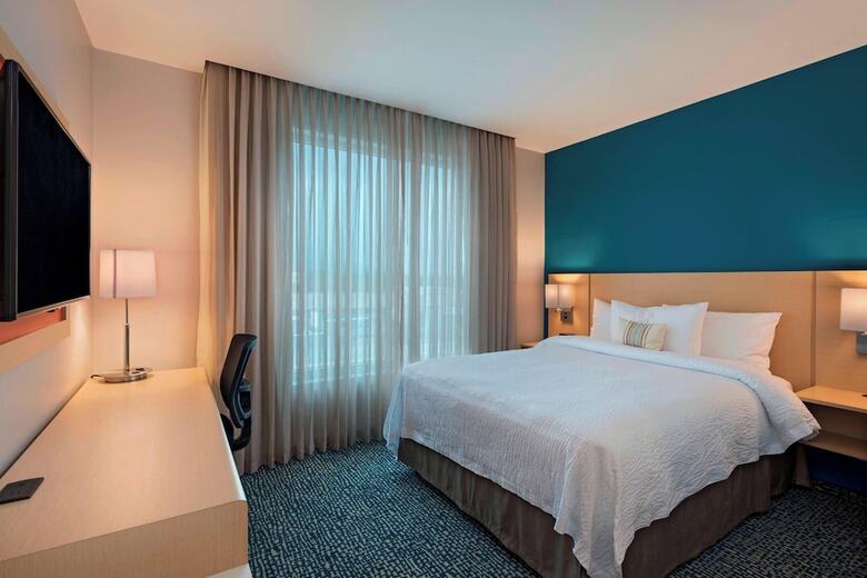 Hotel Fairfield By Marriott San Salvador