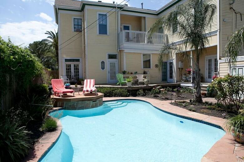 Coastal Dreams Bed & Breakfast